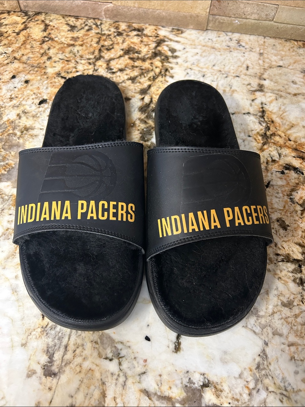 Pacers ISlide Black Slide Sandals
